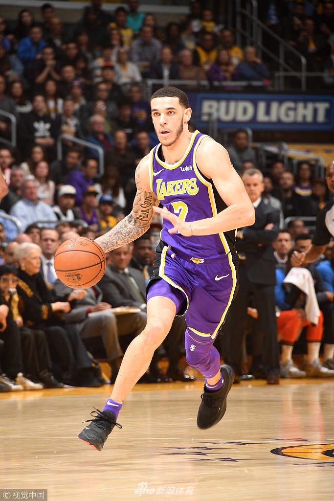 赛事中的竞 赛事中的竞