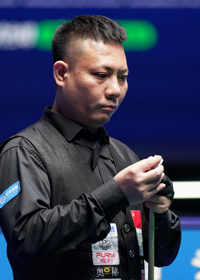 和中场球员 和中场球员