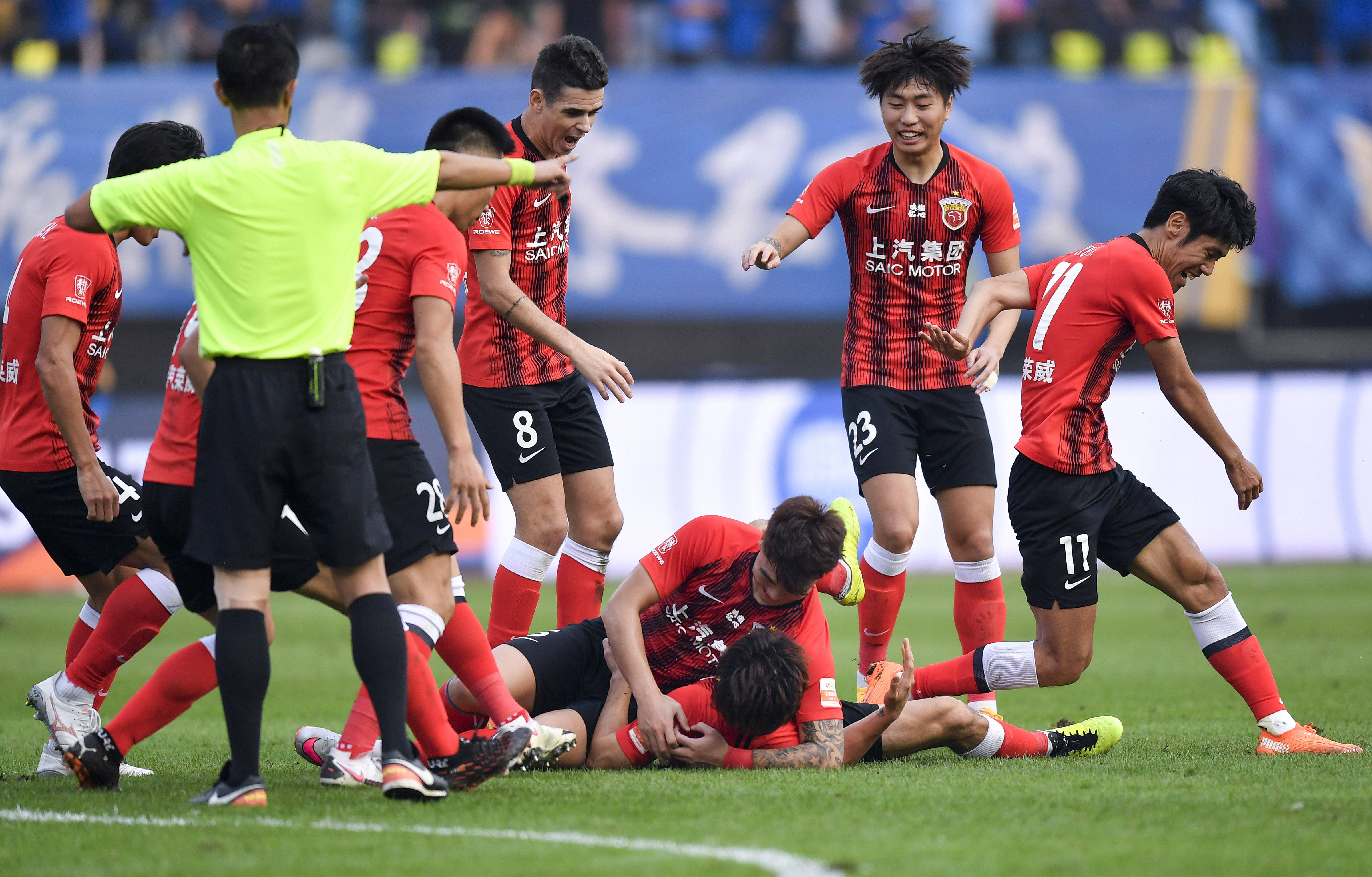 的热爱首先 的热爱首先